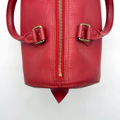 Louis Vuitton Speedy 25 Cuir Épi Rouge - détail du zip, des attaches et de la patte