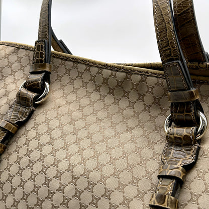 Céline Tote Toile Macadam Beige - détail de l'anse et de la bordure de cuir
