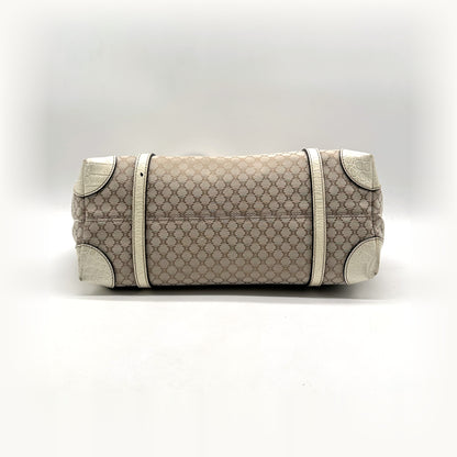 Céline Tote Toile Macadam Écru - vue du dessous, base et coins de cuir