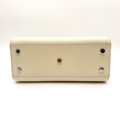 Saint Laurent Sac de Jour Baby cuir grainé blanc cassé - base et pieds métalliques, rivet central oxydé