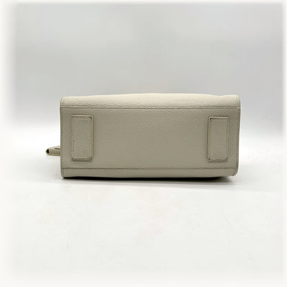 Saint Laurent Sac de Jour Baby Cuir Grainé Blanc Cassé - vue du dessous, base du sac
