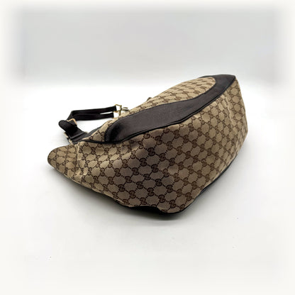 Gucci Hobo Toile GG et cuir marron - coin en vue inclinée