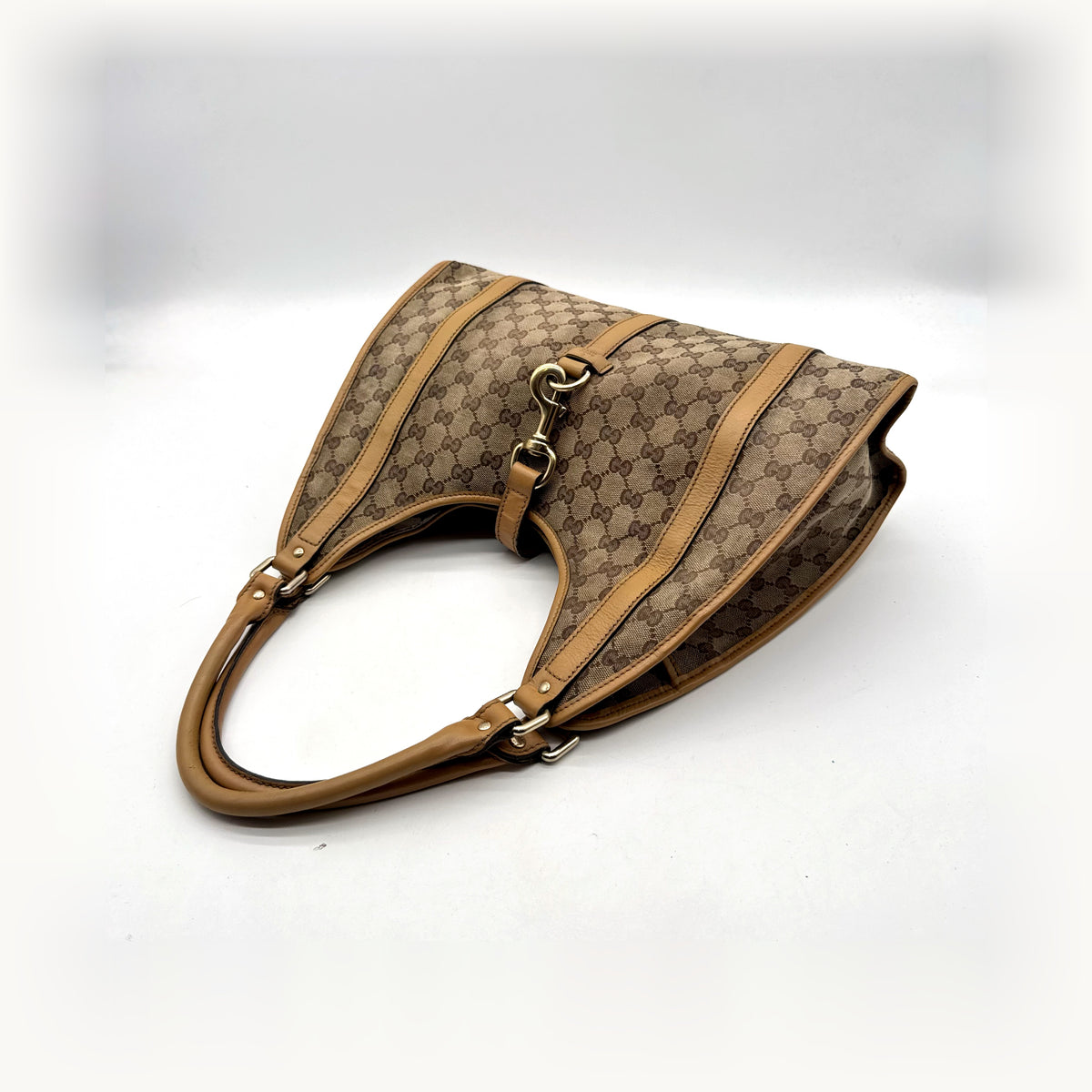 Gucci Jackie Toile GG - vue inclinée avec anse