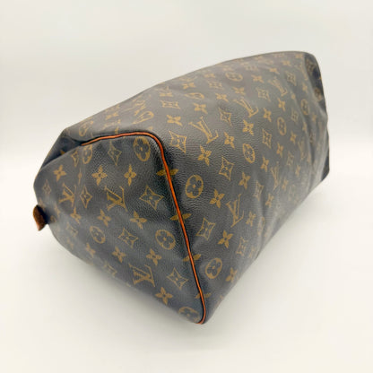 Louis Vuitton Speedy 35 toile Monogram – angle inférieur opposé