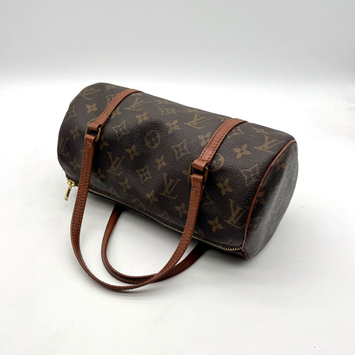 Louis Vuitton Papillon 26 Toile Monogram - vue en angle opposé