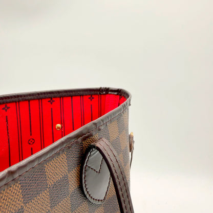 Louis Vuitton Neverfull MM toile Damier Ebene - bordure superieure en cuir et doublure rouge