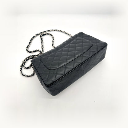 Chanel Timeless 30 cm Cuir Caviar Noir - sac couché, chaîne enroulée