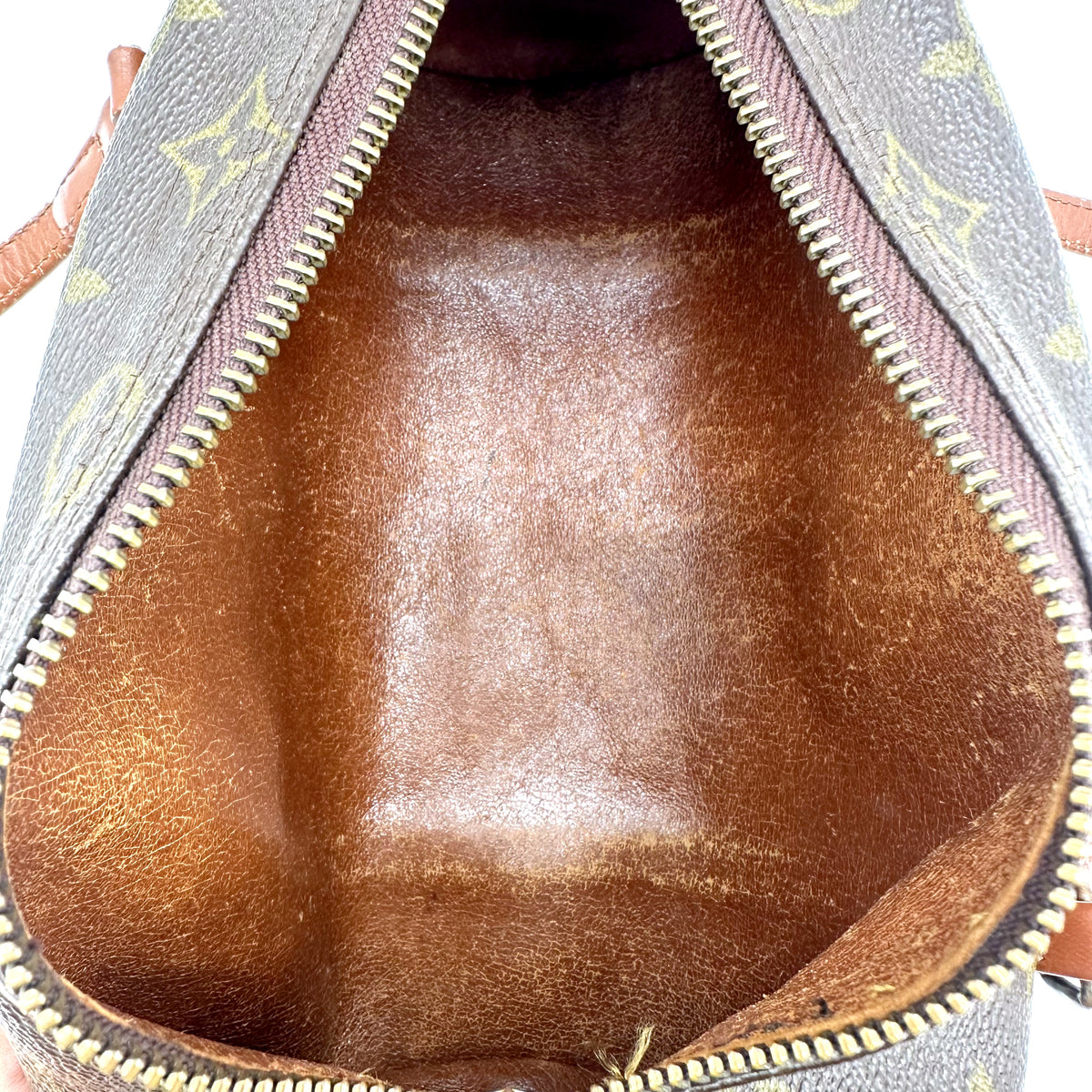 Louis Vuitton Papillon 26 Toile Monogram - intérieur ouvert, doublure brune