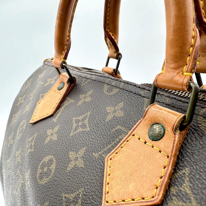 Louis Vuitton Speedy 35 Toile Monogram - détail des anses, pattes et rivets