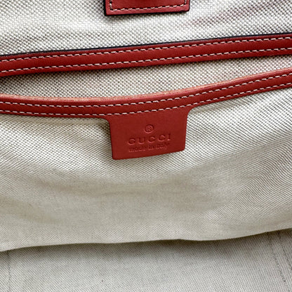 Gucci Tote Toile GG Beige et Cuir Corail - intérieur, patte de cuir Gucci