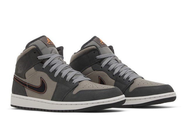 Air Jordan 1 Mid SE Night Stadium