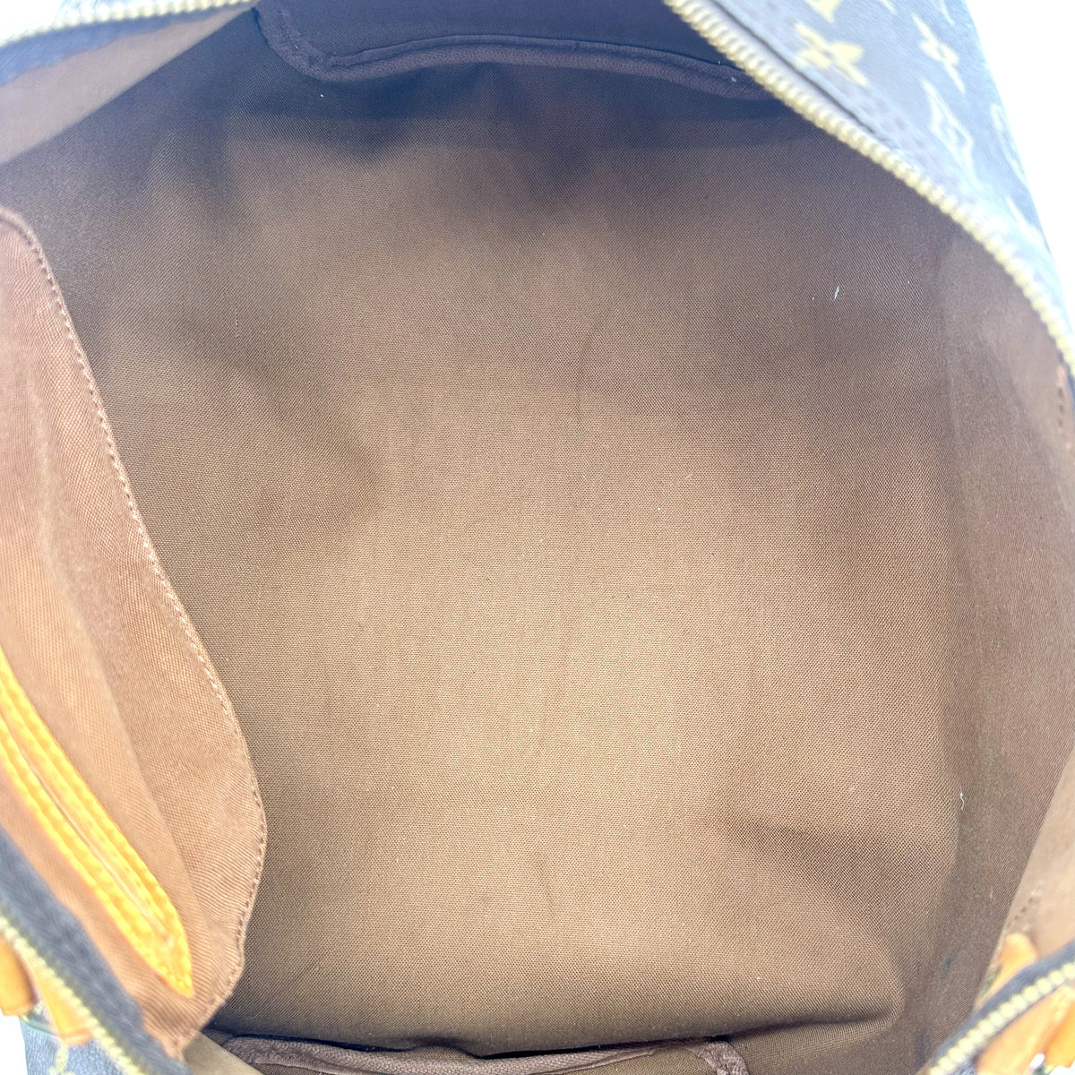 Louis Vuitton Speedy 40 Toile Monogram - intérieur ouvert, doublure claire