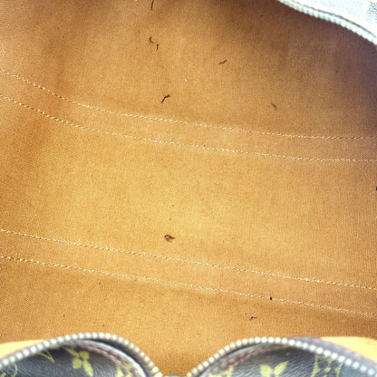 Louis Vuitton Keepall 45 Toile Monogram - intérieur ouvert, doublure brune