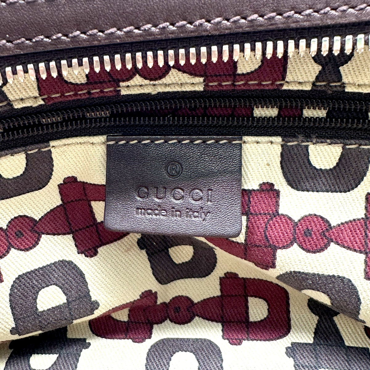 Gucci Bowling Cuir Guccissima Marron - intérieur, poche zippée et patte Gucci