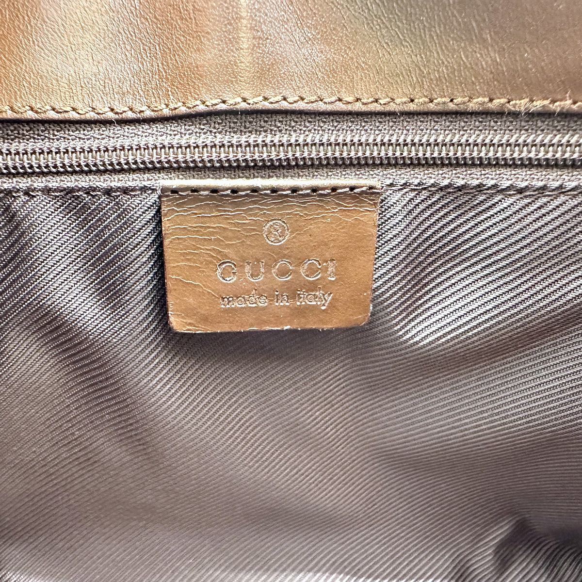 Gucci Jackie Toile GG Beige - intérieur, patte de cuir Gucci