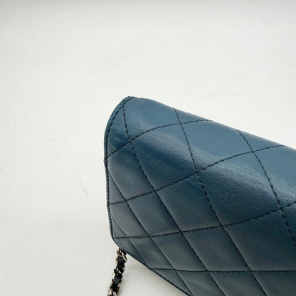 Chanel Wallet on Chain – macro coin et matelassage