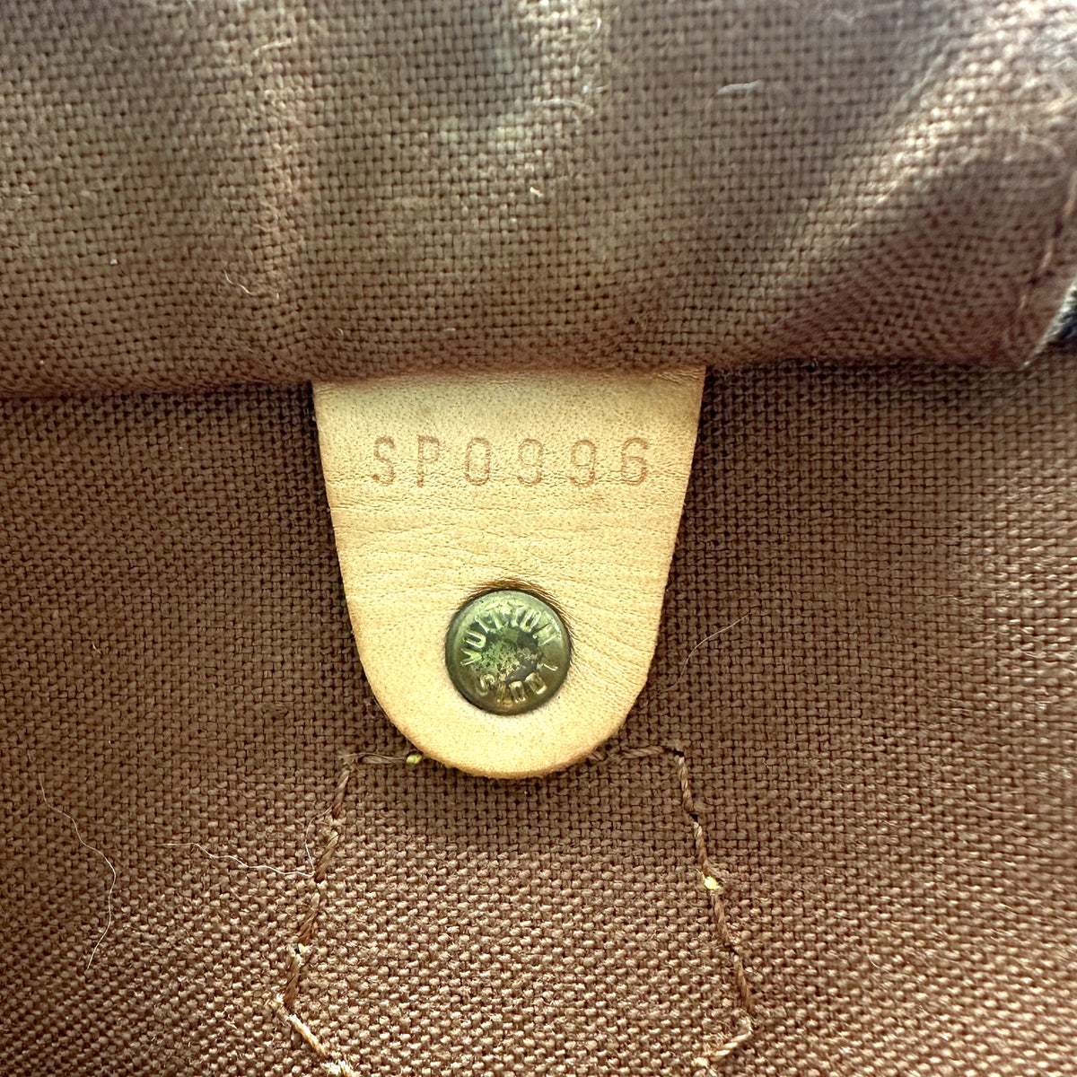 Louis Vuitton Speedy 30 Toile Monogram - détail de la languette intérieure