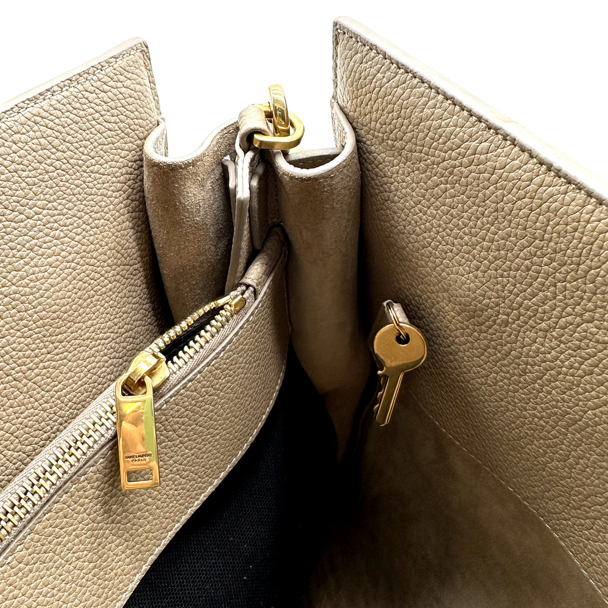 Saint Laurent Bandoulière Cuir Grainé Taupe - intérieur, zip central et clés