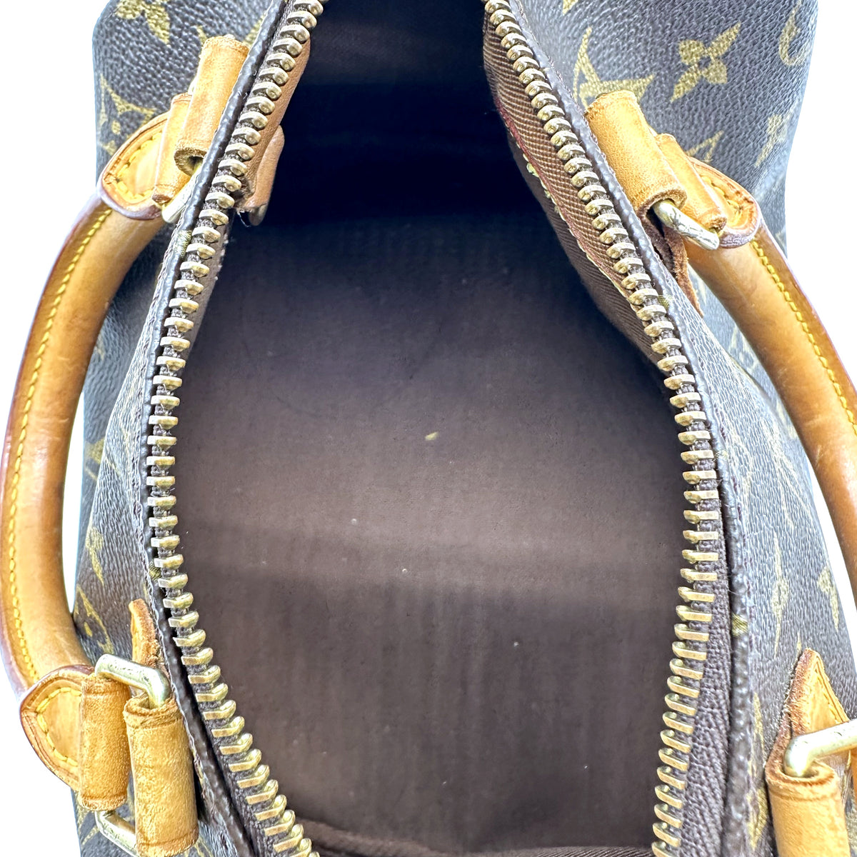 Louis Vuitton Speedy 25 Toile Monogram - intérieur ouvert, doublure textile brune