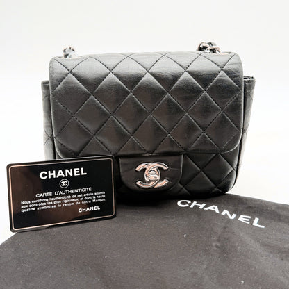 Chanel Mini Timeless carre 17 cuir agneau noir - carte d authenticite et dust bag