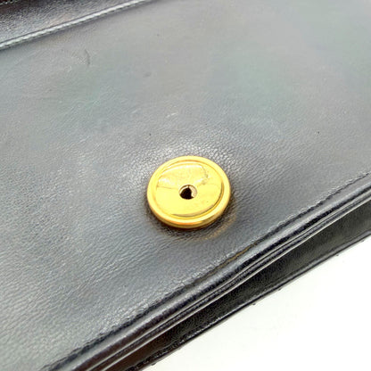 Chanel Wallet on Chain cuir d'agneau matelassé noir - détail du rivet de quincaillerie