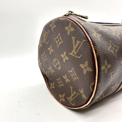 Louis Vuitton Papillon 30 Toile Monogram - détail d'un bout rond et de son passepoil