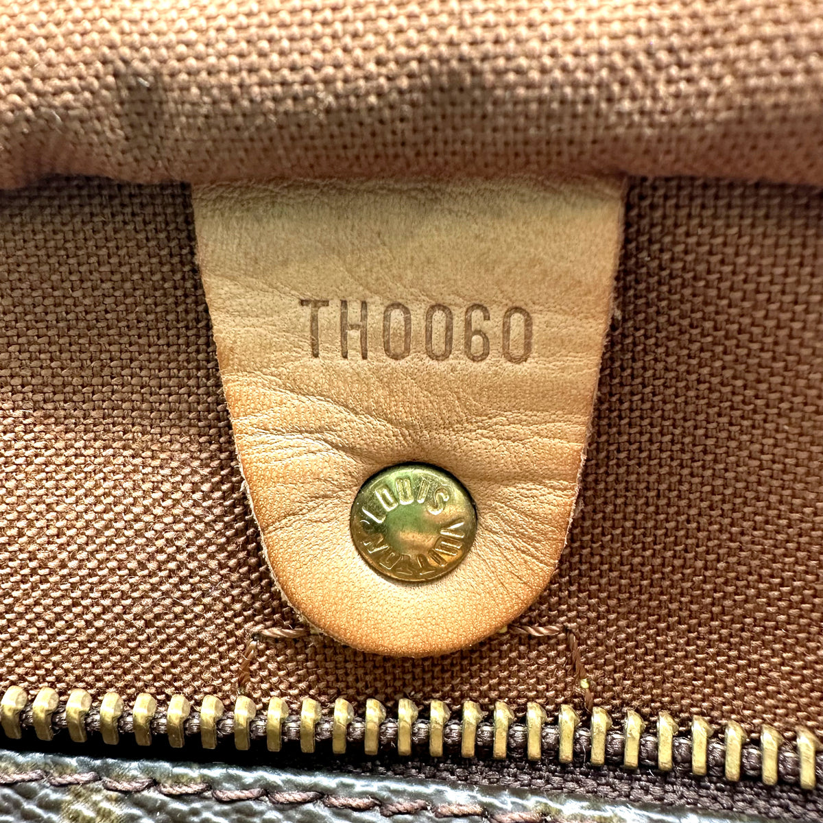 Louis Vuitton Speedy 30 Toile Monogram - détail de la languette intérieure