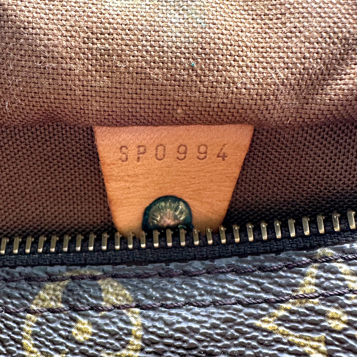Louis Vuitton Speedy 30 Toile Monogram - détail de la languette intérieure