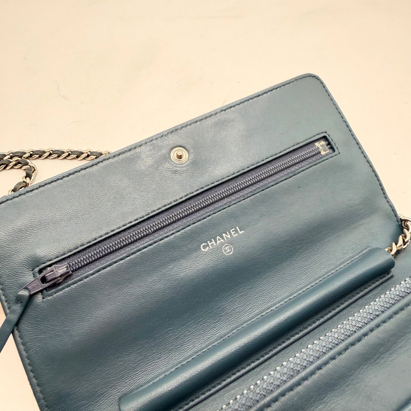 Chanel Wallet on Chain – estampille CHANEL intérieure