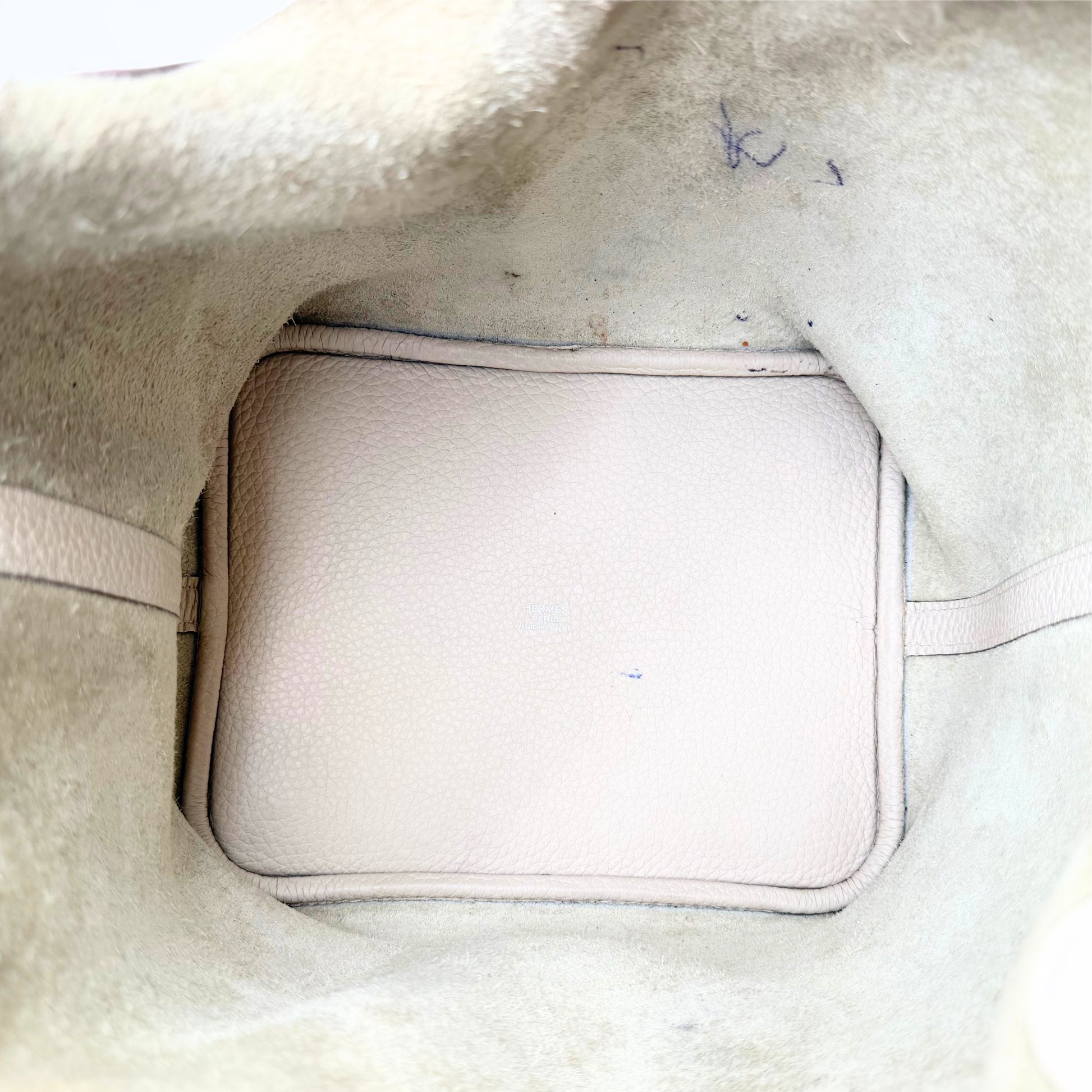 Hermès Picotin 18 cuir grainé crème - intérieur, fond et estampille
