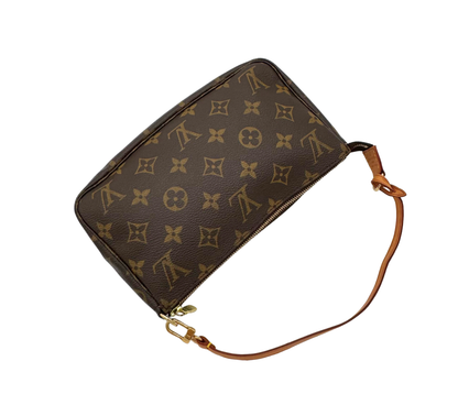 Louis Vuitton – Pochette Clutch Monogram