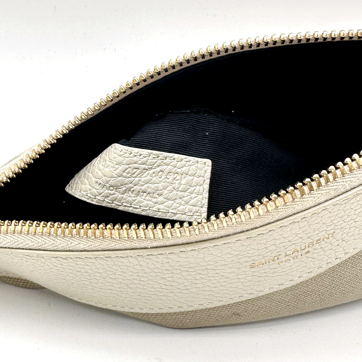 Saint Laurent Sac de Jour Baby Cuir Grainé Blanc Cassé - détail de la poche zippée intérieure