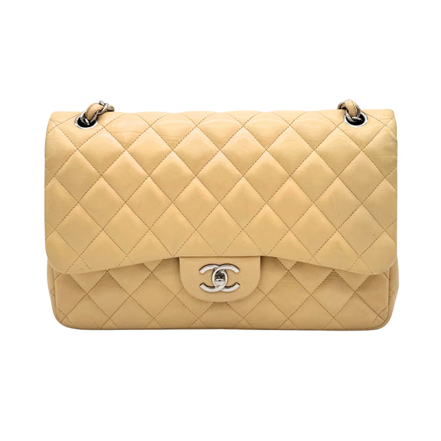 Chanel – Timeless Jumbo Double Flap 30 cm Cuir d’Agneau Beige