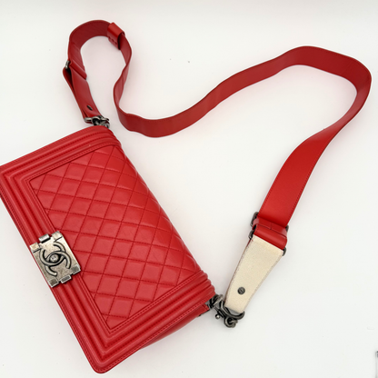Chanel Boy cuir Rouge