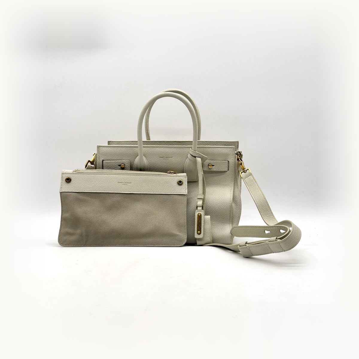 Saint Laurent Sac de Jour Baby Cuir Grainé Blanc Cassé - vue d'ensemble, sac et bandoulière posés