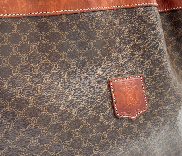 Céline – Seau Macadam Triomphe