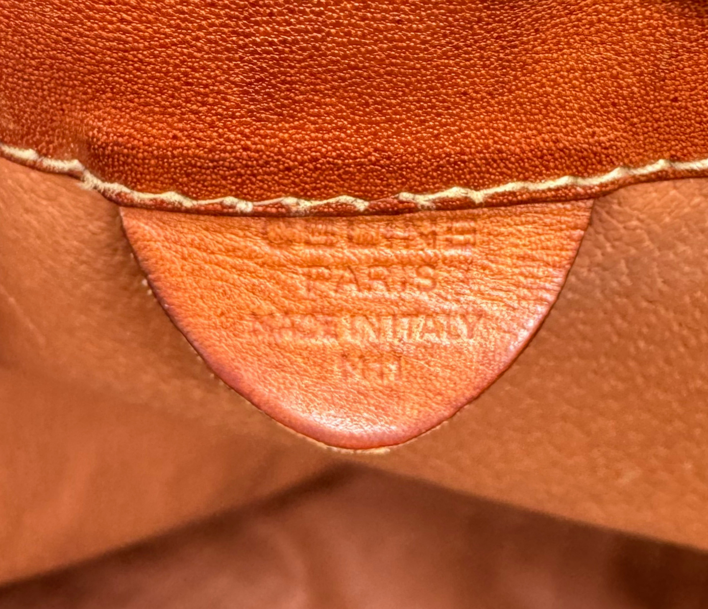 Céline – Seau Macadam Triomphe