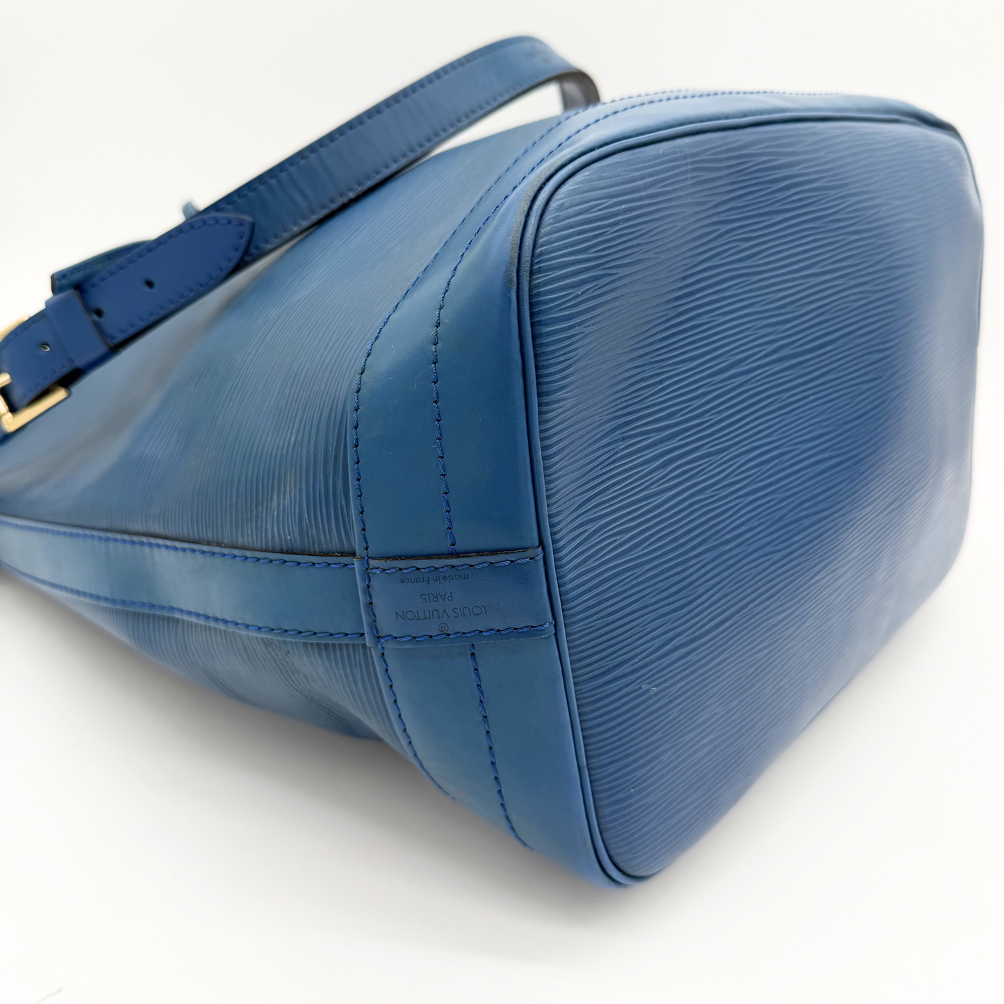 Louis Vuitton Grand Noé cuir Epi bleu