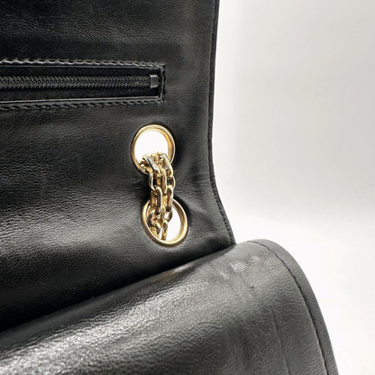 Chanel Timeless 25 cm Cuir d'agneau Noir - intérieur, poche zippée et anneau doré