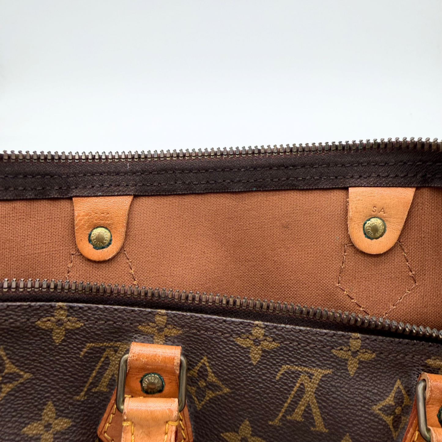 Louis Vuitton – Speedy 40 Monogram