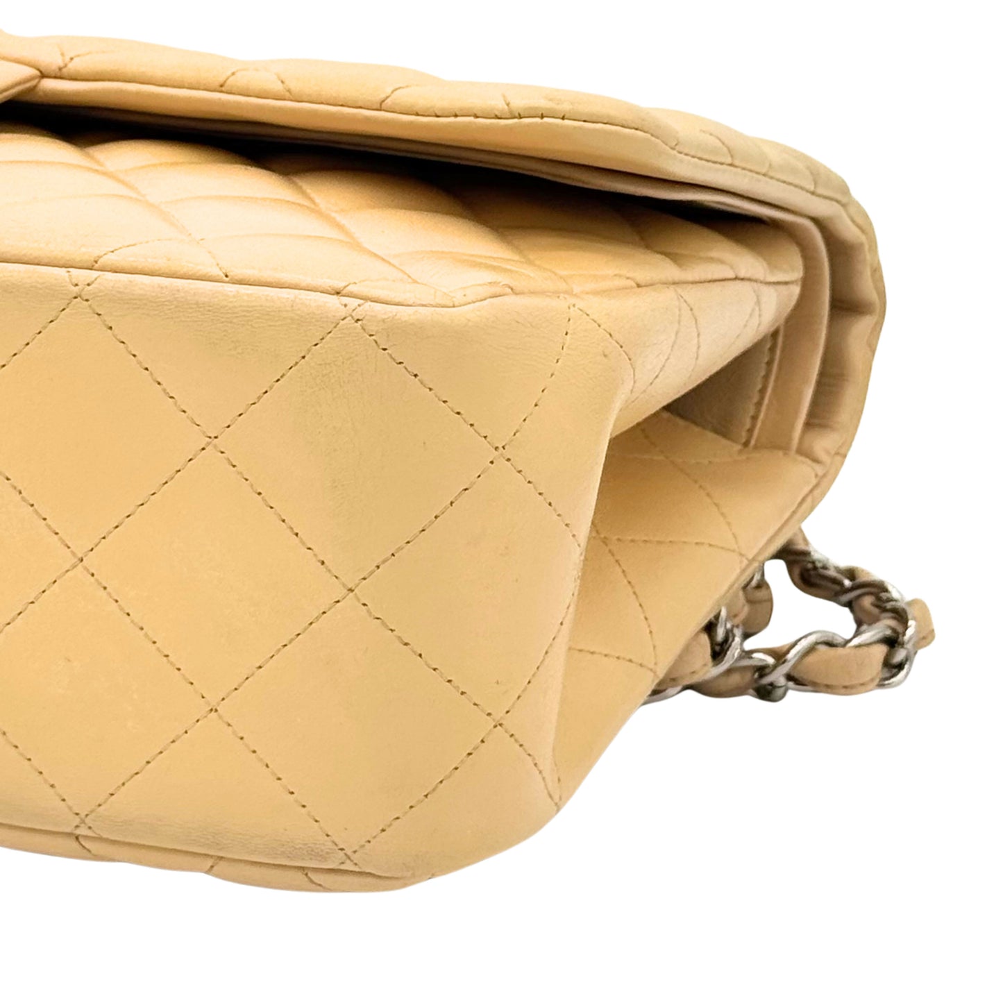 Chanel – Timeless Jumbo Double Flap 30 cm Cuir d’Agneau Beige