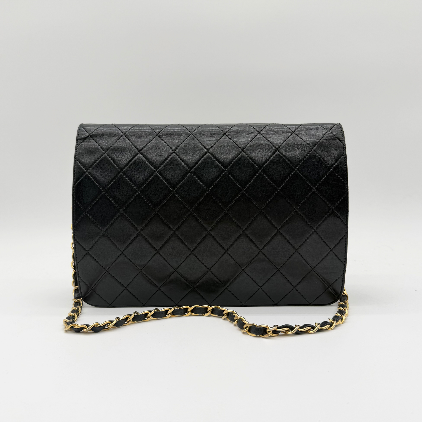 Chanel - Sac à Rabat Cuir Matelassé CC Doré Vintage