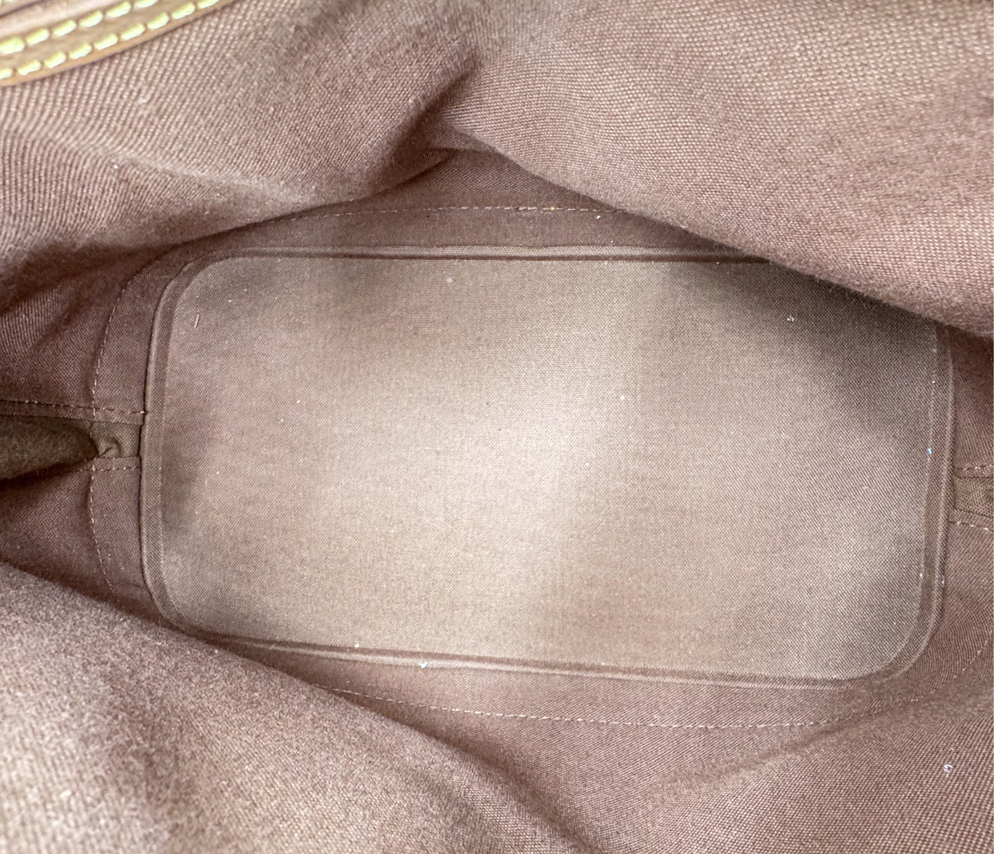 Louis Vuitton – Alma Monogram