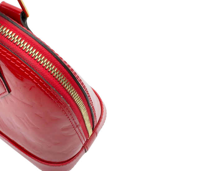 Louis Vuitton – Alma BB Vernis Rouge