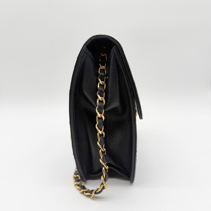 Chanel - Sac à Rabat Cuir Matelassé CC Doré Vintage