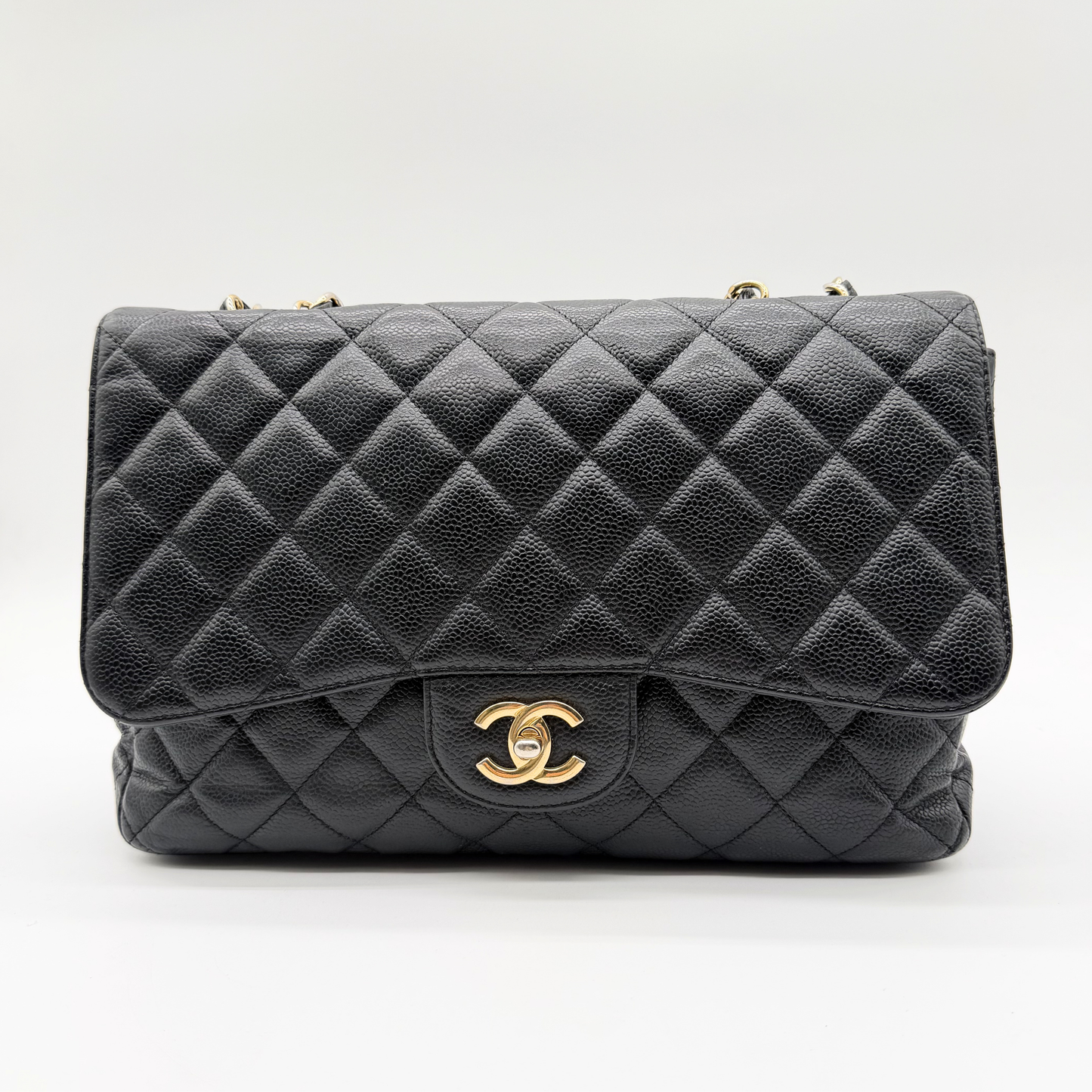 Chanel – Timeless Jumbo Simple Flap 30 cm Cuir Caviar Noir Doré