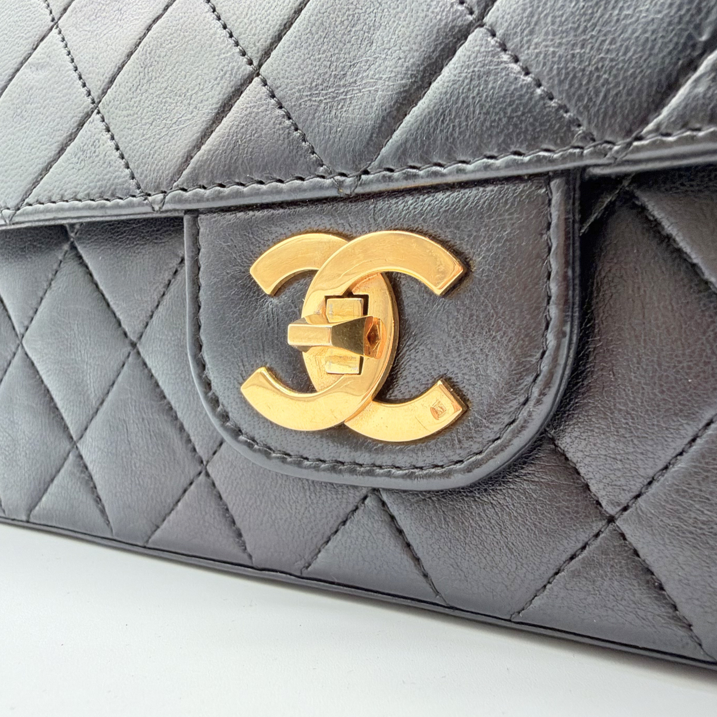 Chanel – Timeless Double Flap 25 cm Cuir d'Agneau Noir