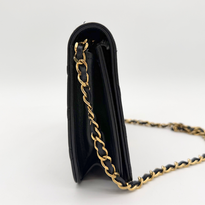 Chanel – Mademoiselle 23 cm Cuir Matelassé Noir
