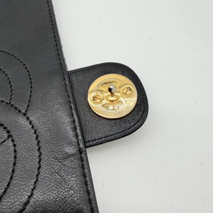 Chanel - Sac à Rabat Cuir Matelassé CC Doré Vintage