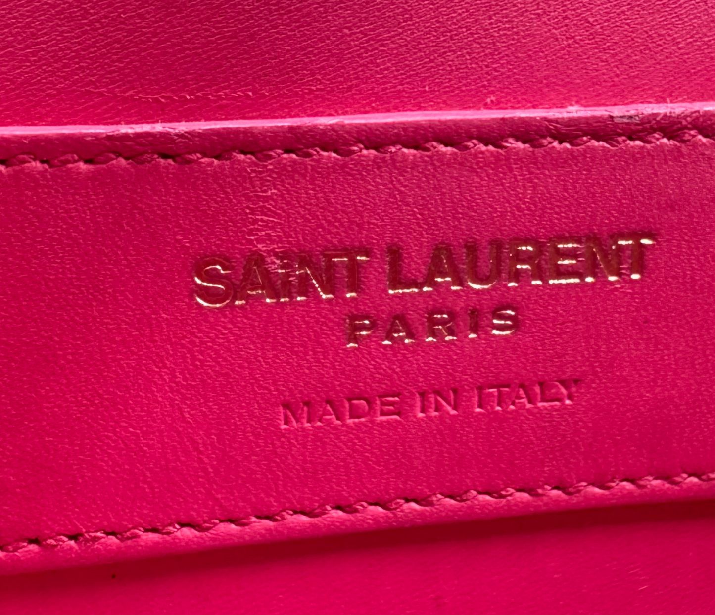 Saint Laurent – Sac Duffle en Cuir Rose